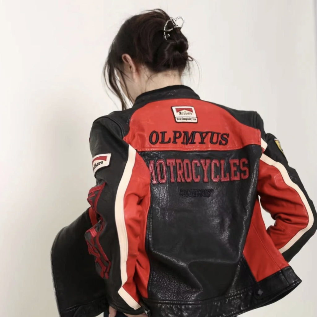 ferrari-leather-black-red-details6